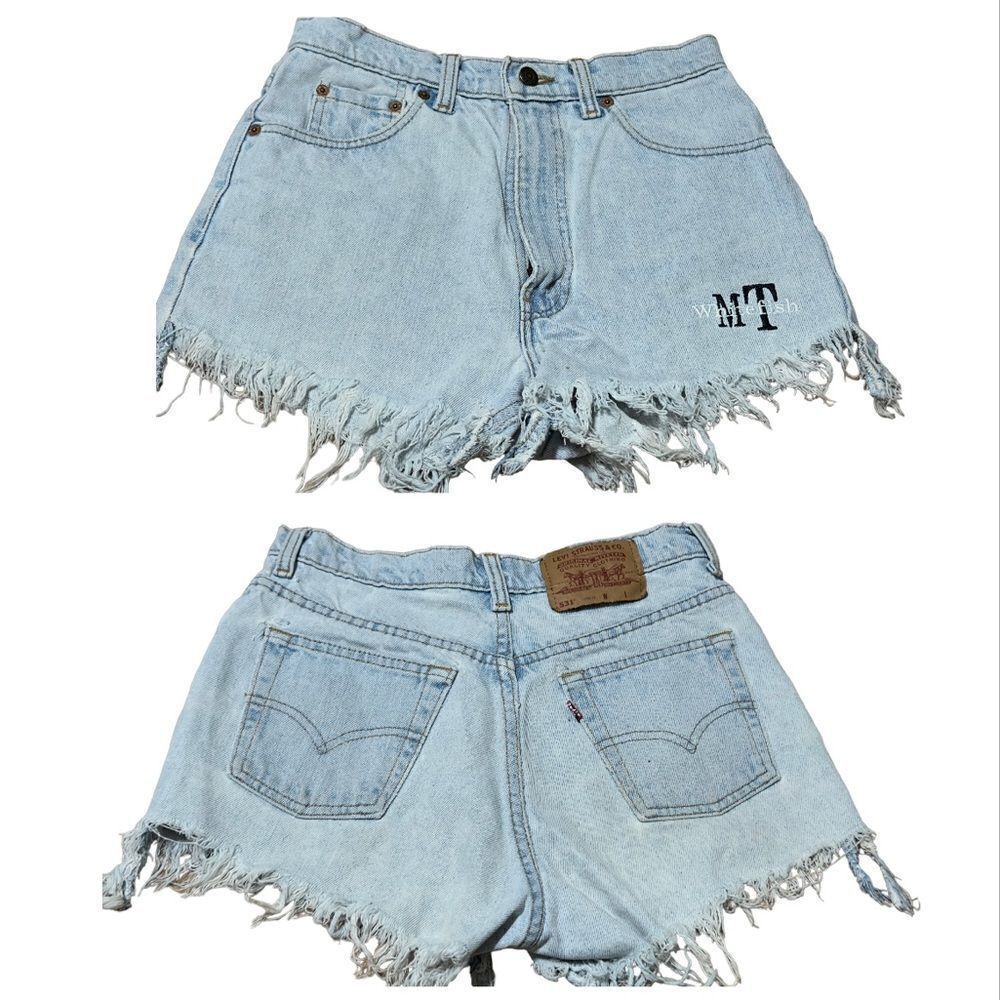 Levi’s 531 Fringe Hem Light Wash Shorts Size 29
